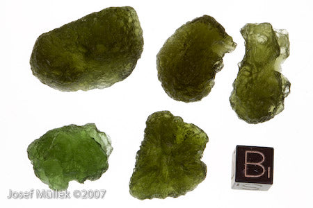 Moldavite, fine museum quality, lot of 5 pcs. with a total mass:32g